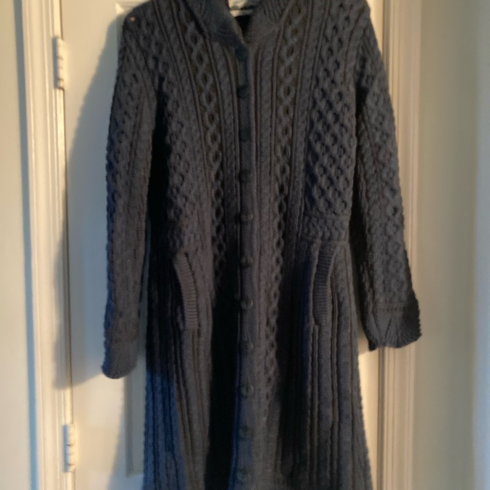 Aran Crafts Wool Sweater Coat Scalloped Bottom - Picture 3 of 12